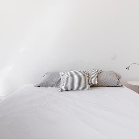 Comfy 3 Bedroom Apartment Campo De Ourique Lisbon Bagian luar foto