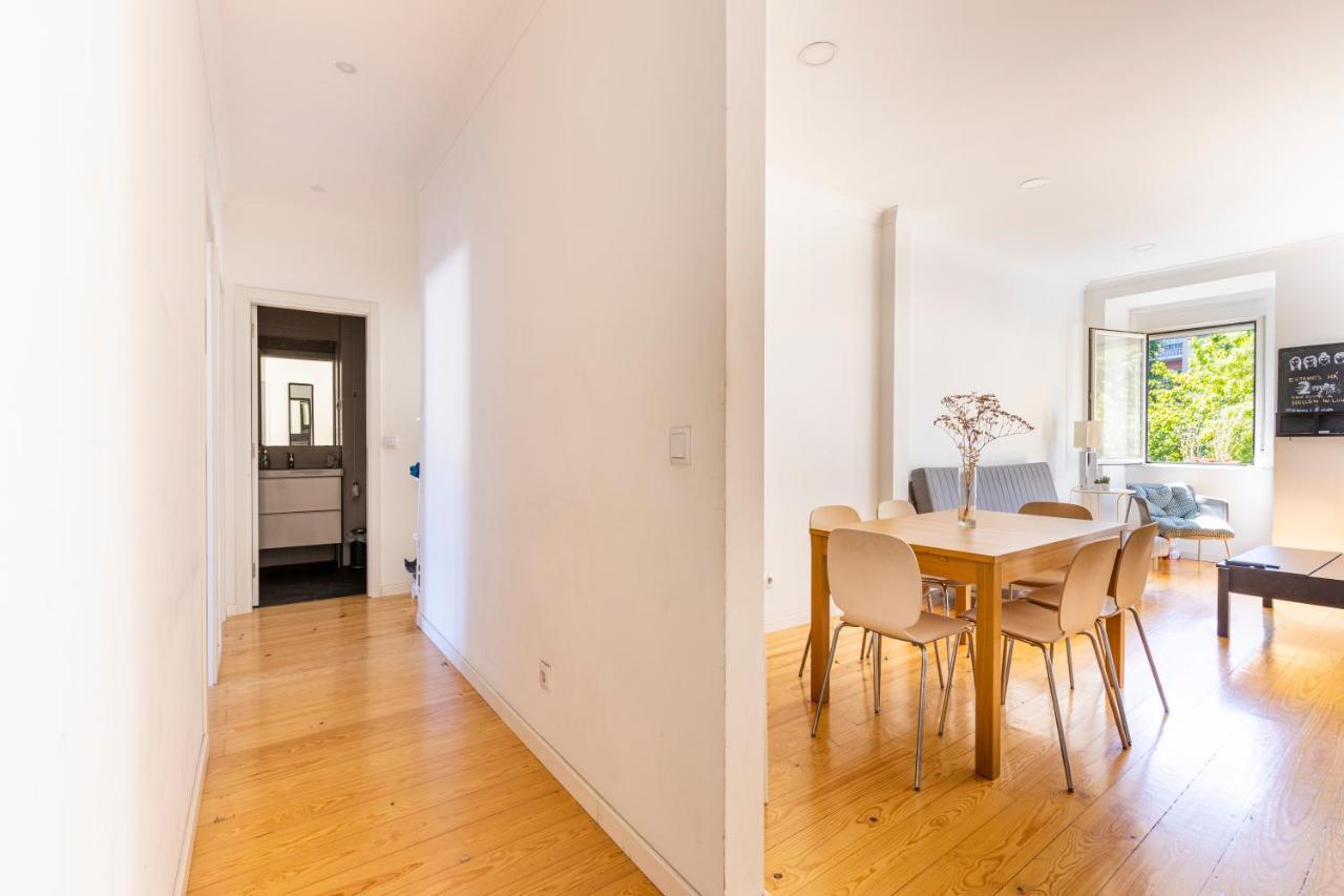 Comfy 3 Bedroom Apartment Campo De Ourique Lisbon Bagian luar foto