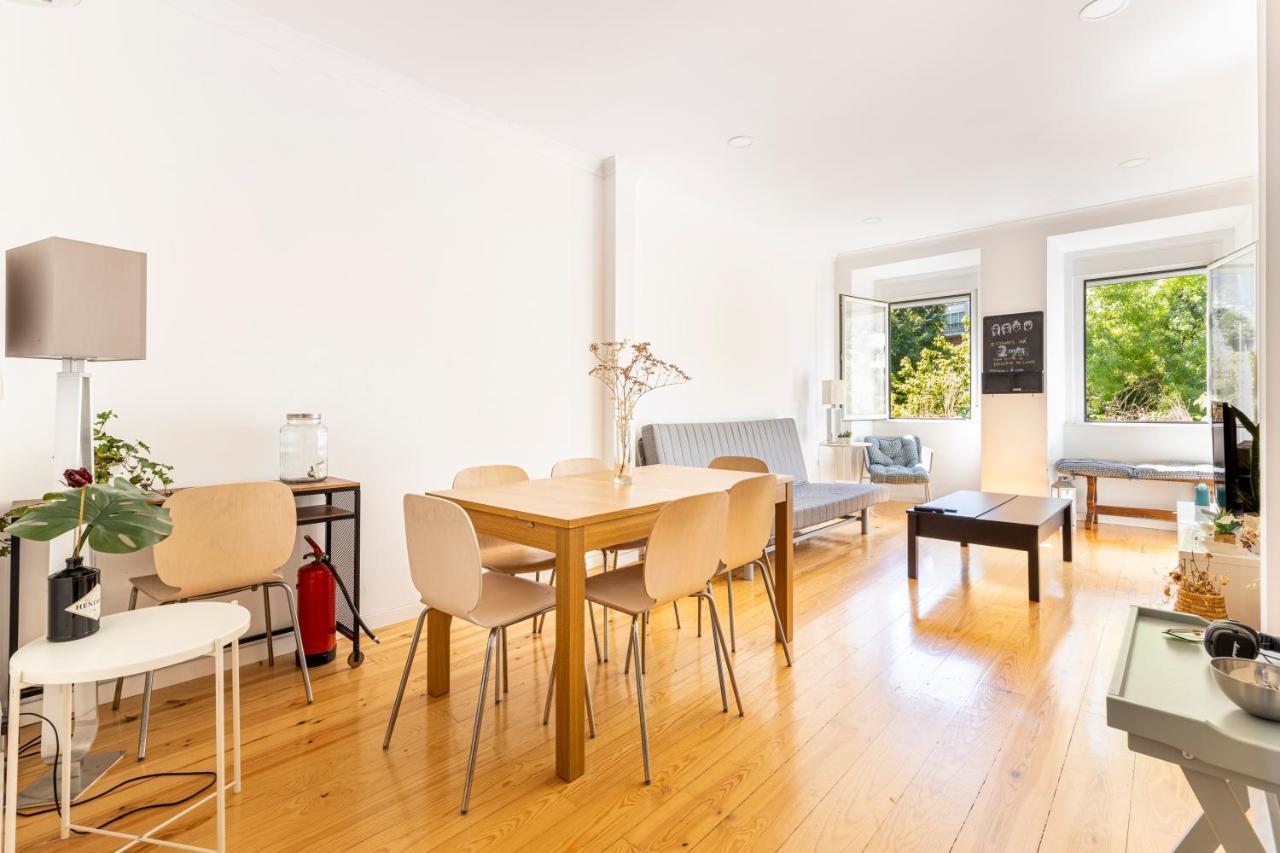 Comfy 3 Bedroom Apartment Campo De Ourique Lisbon Bagian luar foto